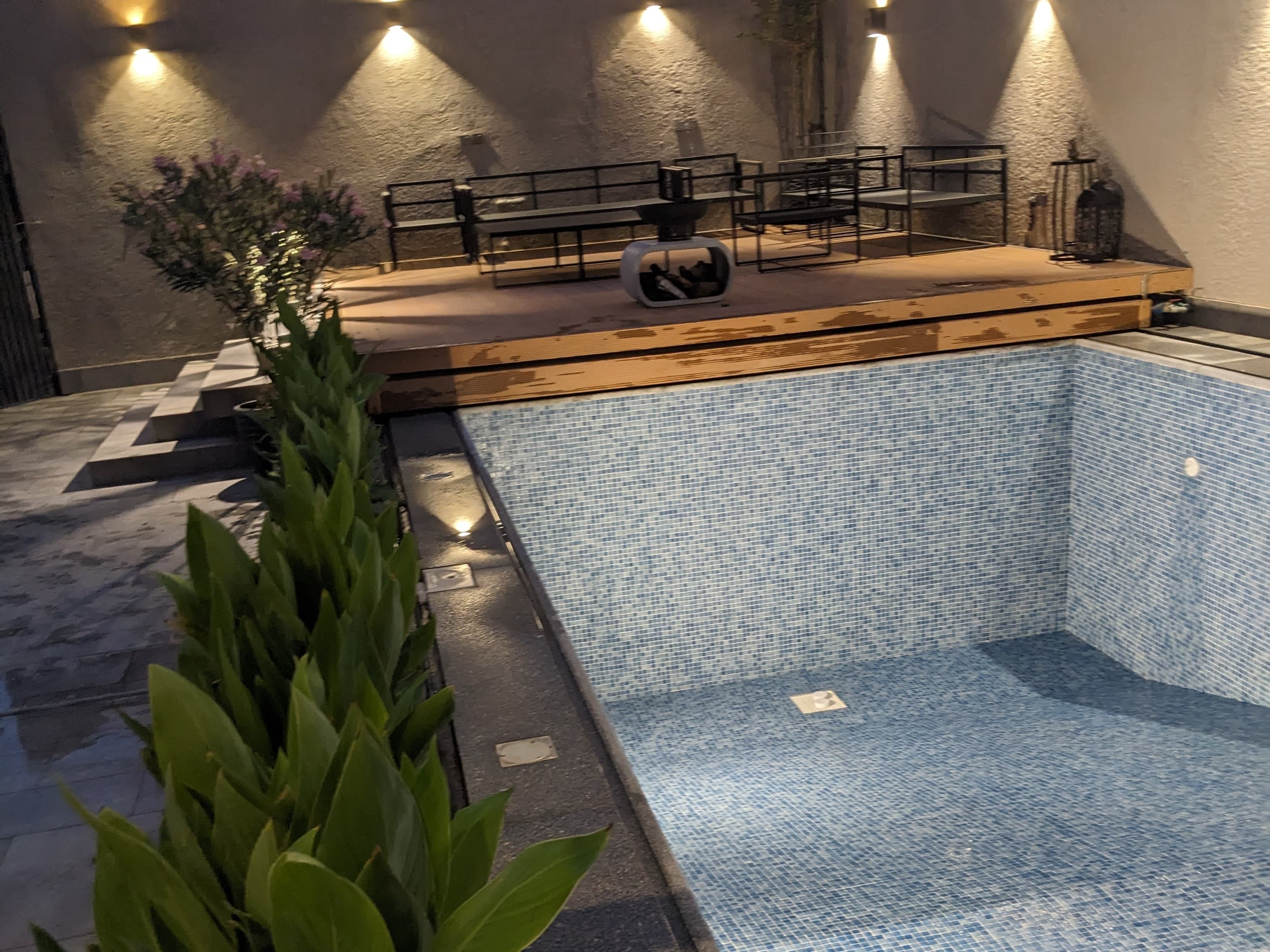 Ayzel pools